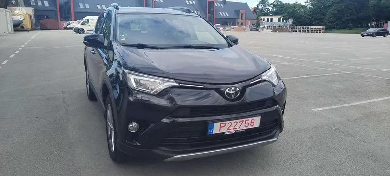 Toyota RAV4 - 1