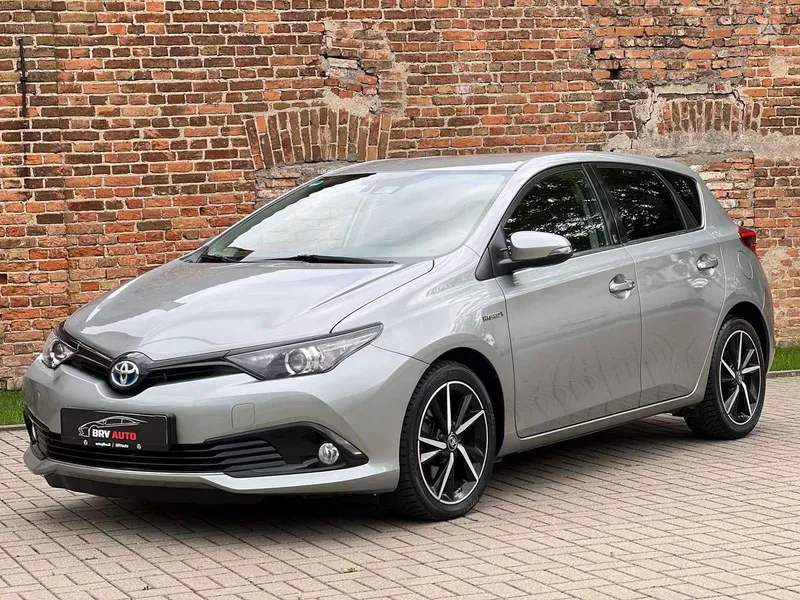 Toyota Auris - 1