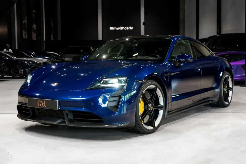 Porsche Taycan - 1