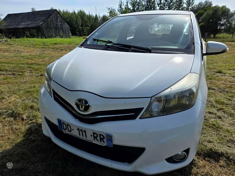 Toyota Yaris - 1
