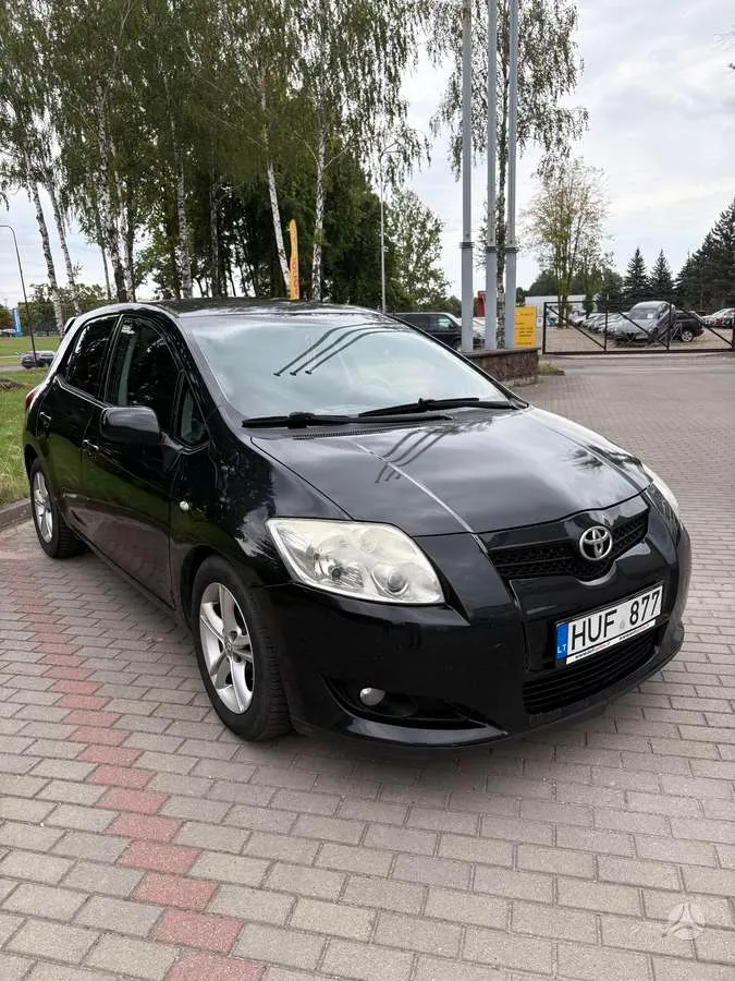 Toyota Auris - 1