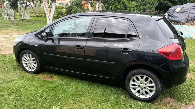Toyota Auris - 1