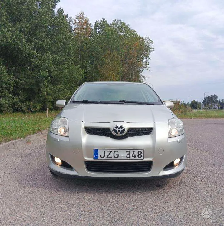 Toyota Auris - 1