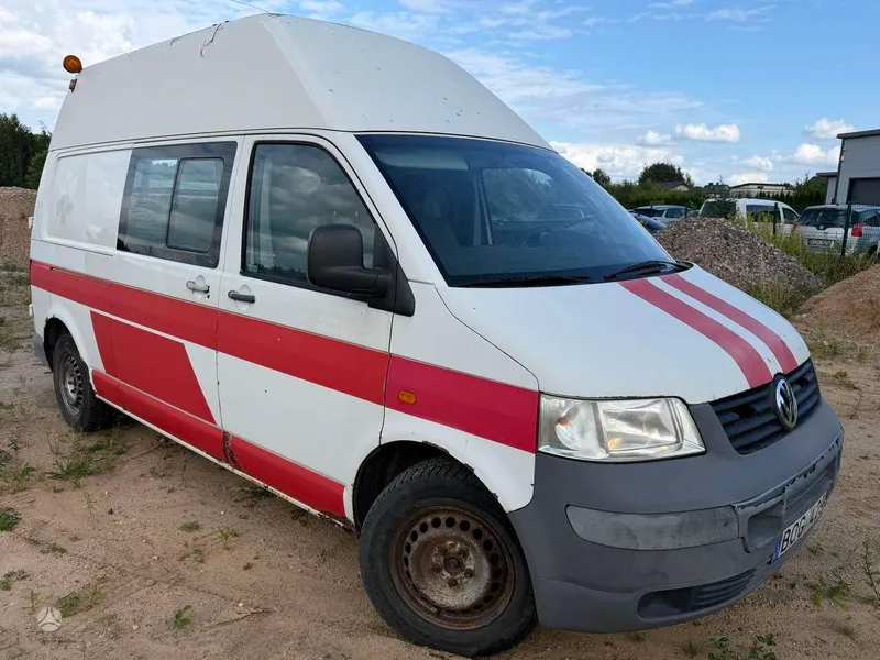 Volkswagen Transporter - 1