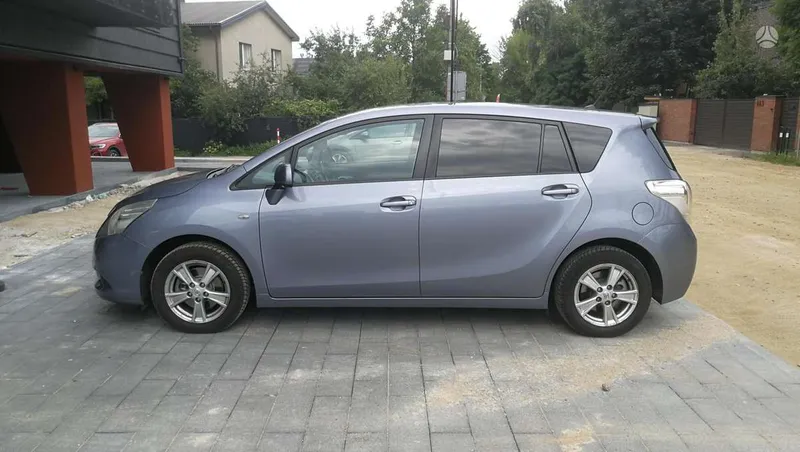 Toyota Verso - 1