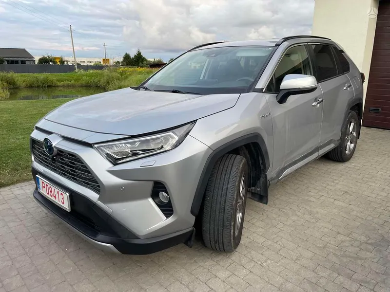 Toyota RAV4 - 1