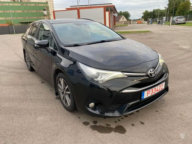 Toyota Avensis - 1