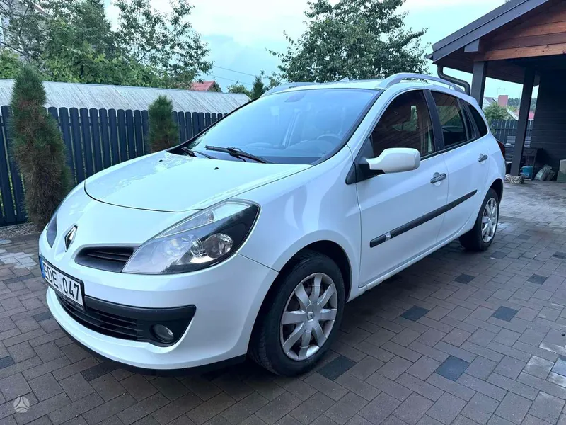 Renault Clio - 1