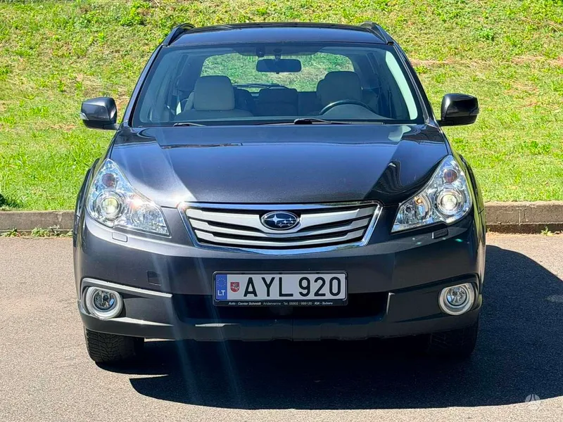 Subaru Outback - 1