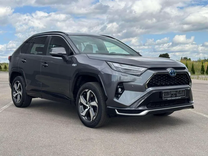 Toyota RAV4 - 1