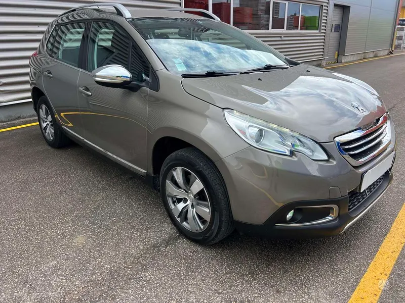 Peugeot 2008 - 1