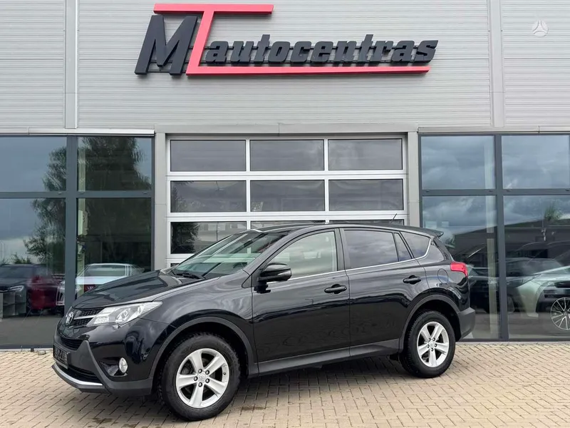 Toyota RAV4 - 1