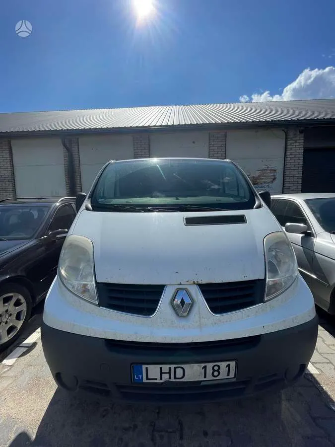 Renault Trafic - 1