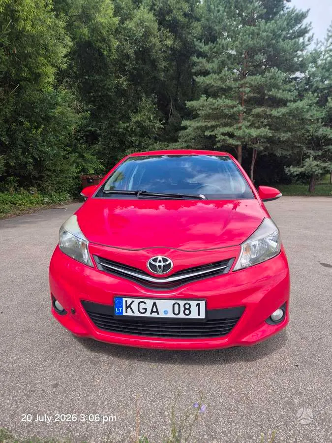 Toyota Yaris - 1