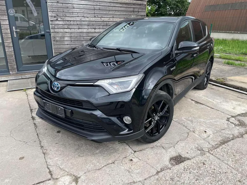 Toyota RAV4 - 1