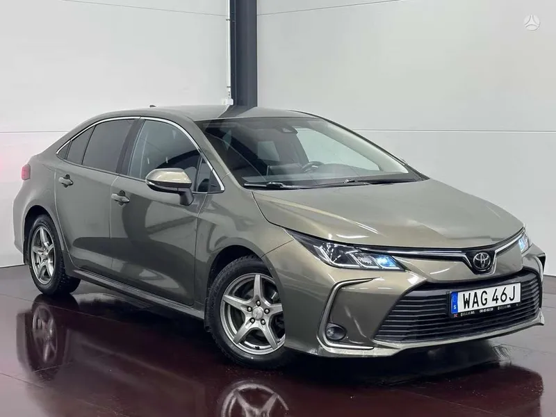 Toyota Corolla - 1