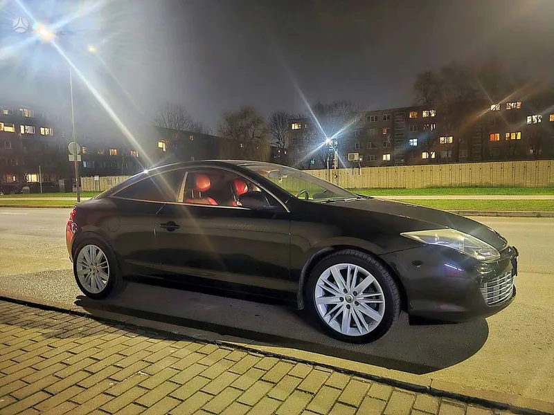 Renault Laguna - 1