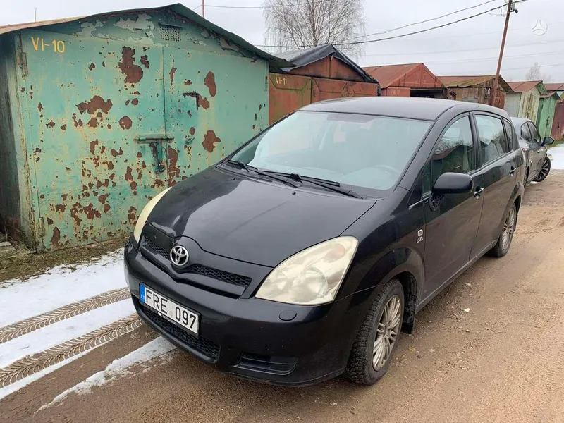 Toyota Corolla Verso - 1