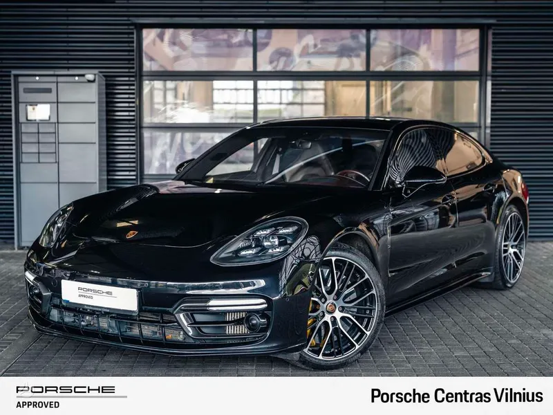 Porsche Panamera - 1