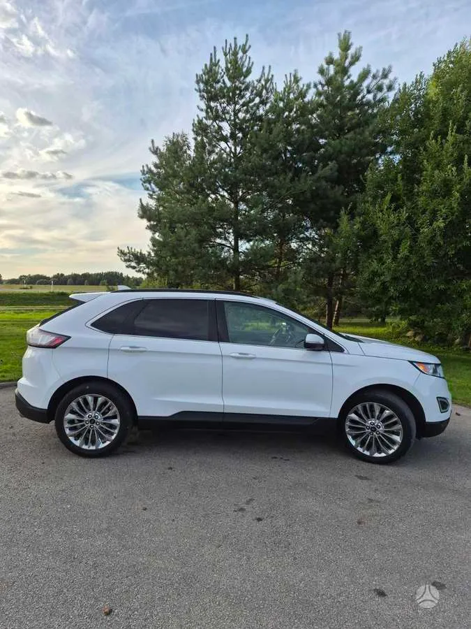 Ford Edge - 1