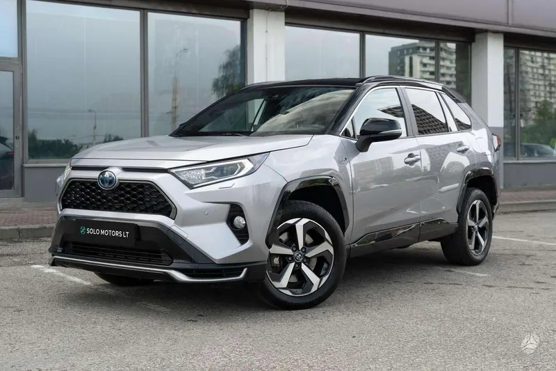 Toyota RAV4 - 1
