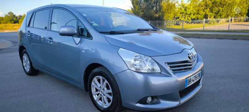 Toyota Verso - 1