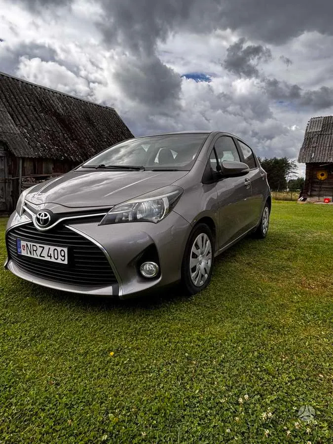 Toyota Yaris - 1