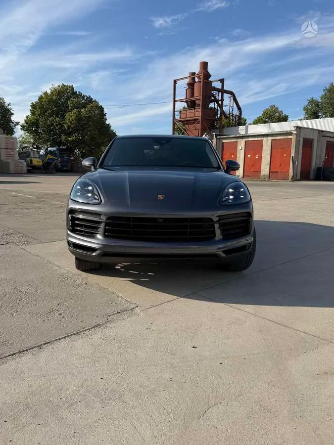 Porsche Cayenne Coupe - 1
