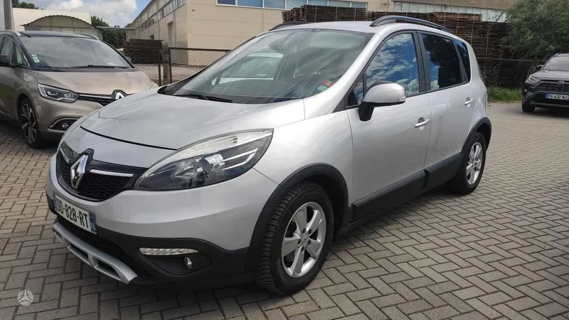 Renault Scenic - 1