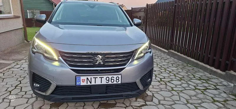 Peugeot 5008 - 1