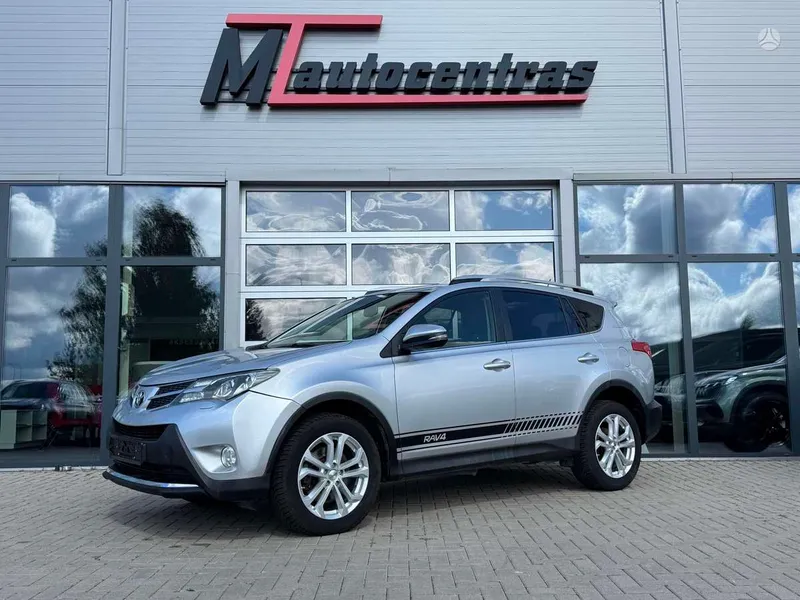 Toyota RAV4 - 1