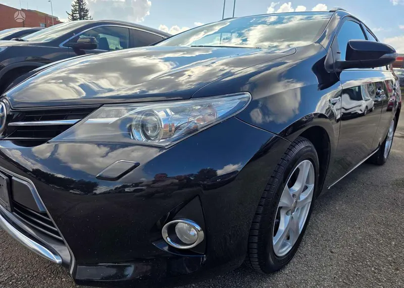 Toyota Auris - 1