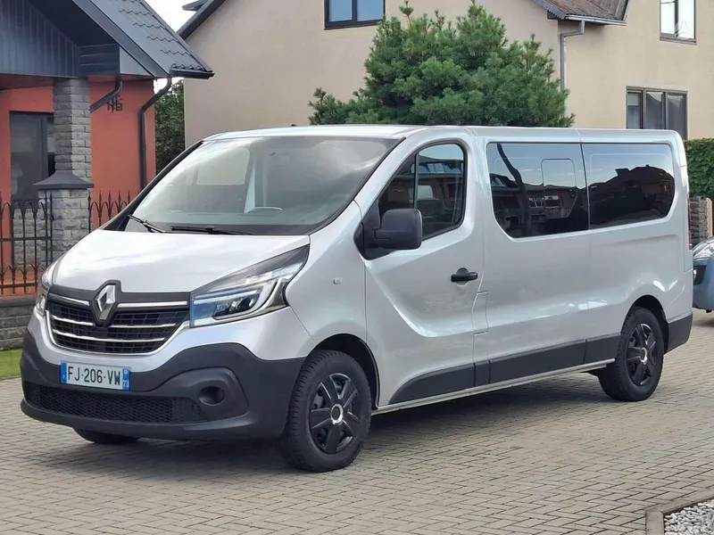 Renault Trafic - 1