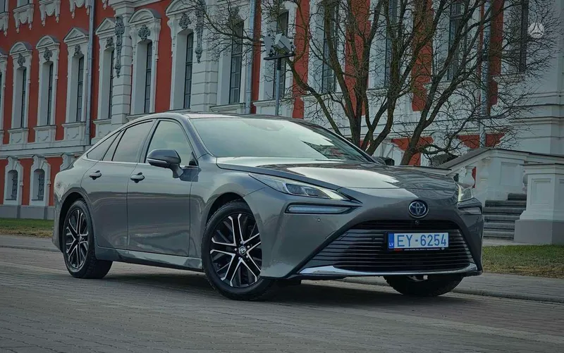 Toyota Toyota Mirai