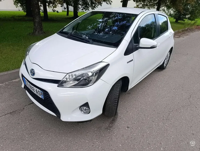 Toyota Yaris - 1