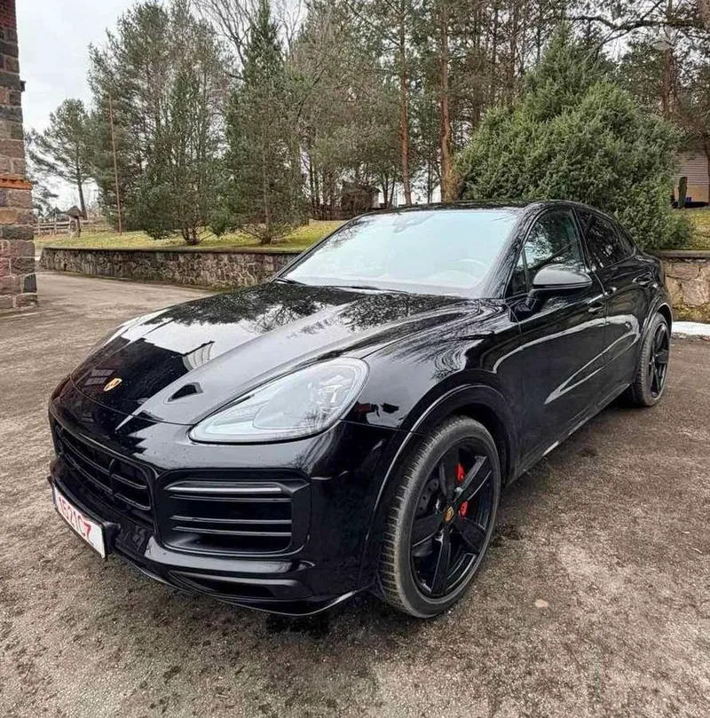 Porsche Cayenne Coupe - 1