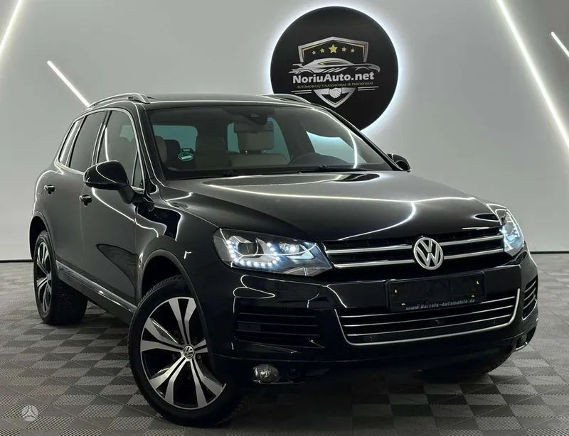 Volkswagen Touareg - 1