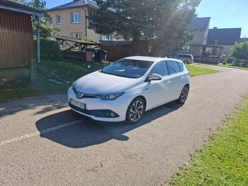 Toyota Auris - 1