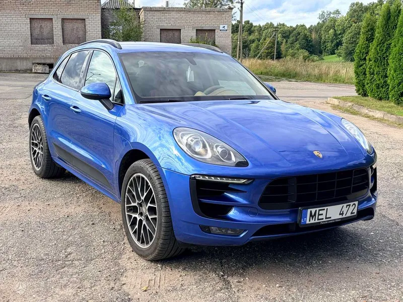 Porsche Macan - 1