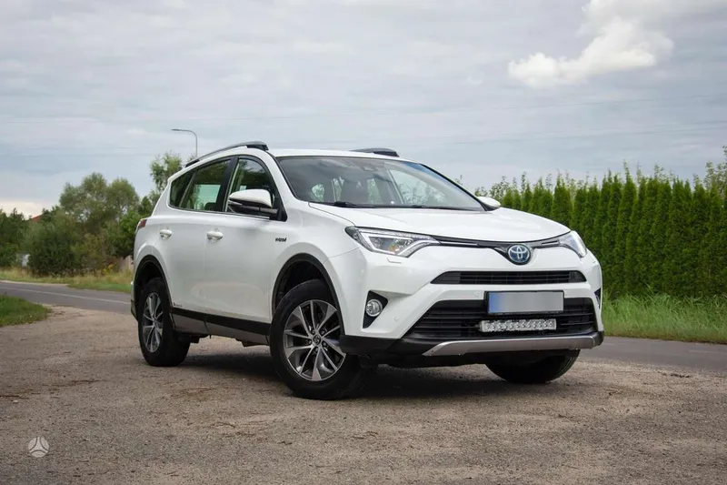 Toyota RAV4 - 1