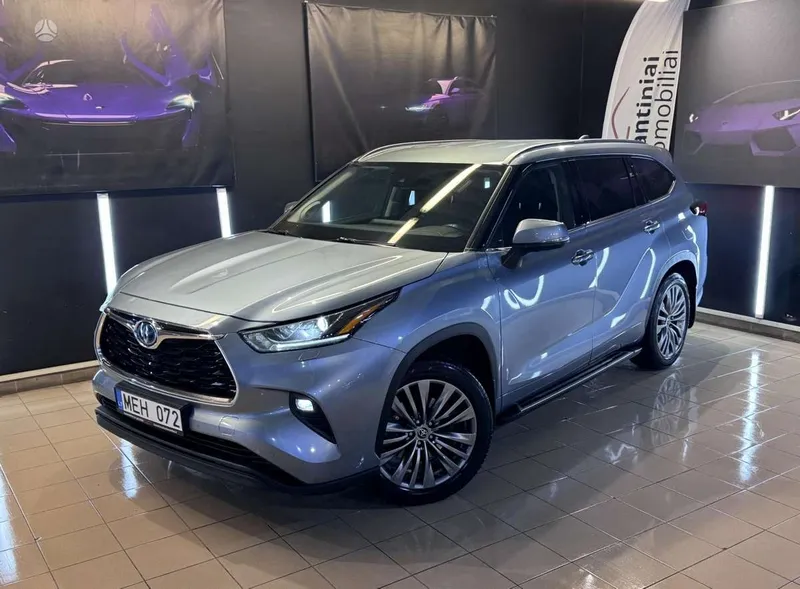 Toyota Highlander - 1