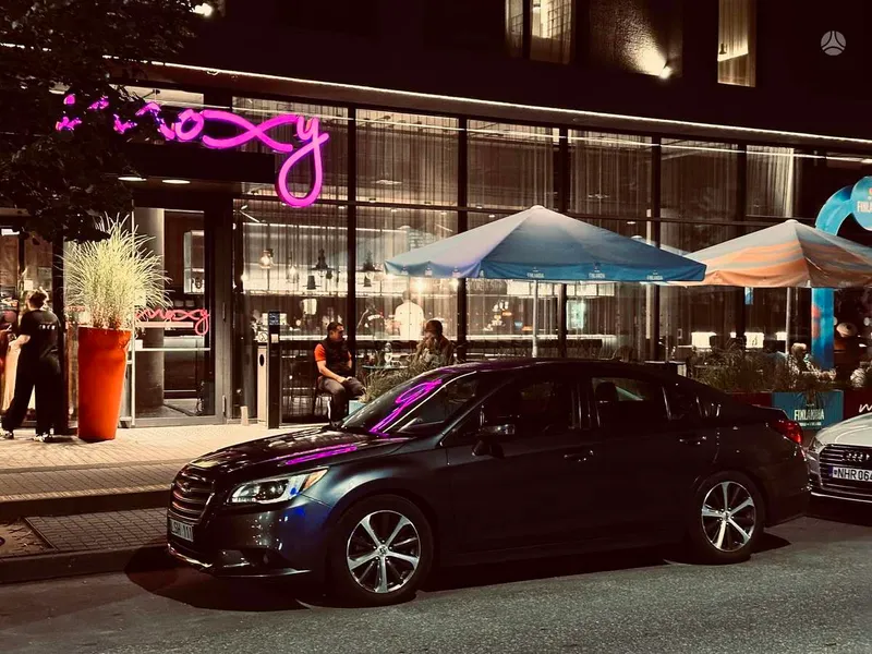 Subaru Legacy - 1