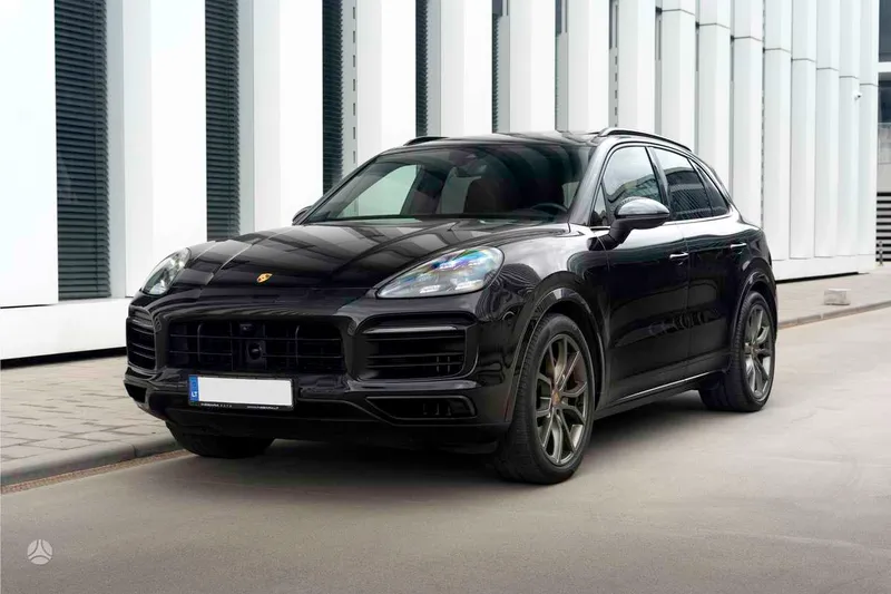 Porsche Cayenne - 1