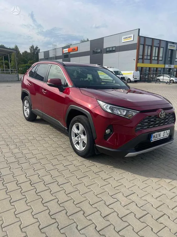 Toyota RAV4 - 1