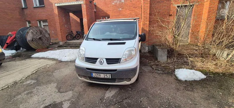 Renault Trafic - 1
