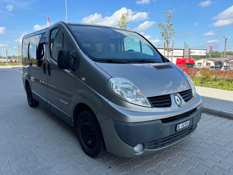Renault Trafic - 1