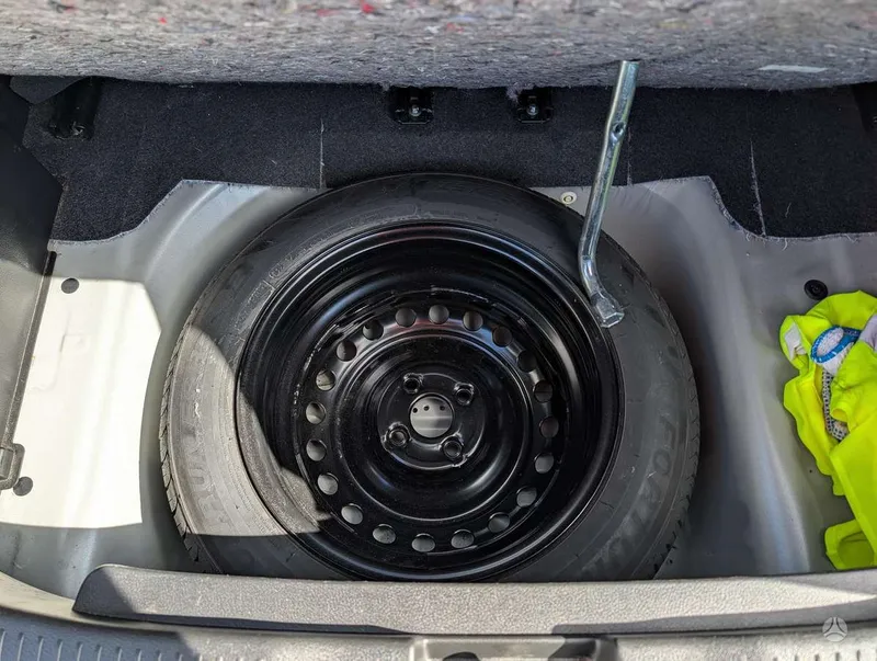 Suzuki Ignis - 1