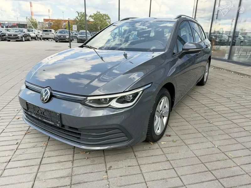 Volkswagen Golf - 1