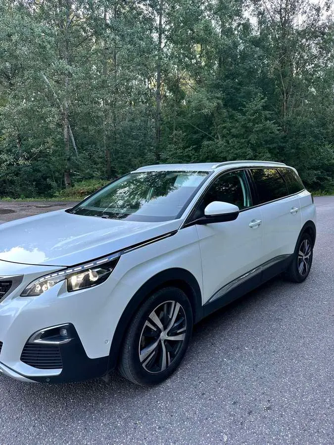 Peugeot 5008 - 1