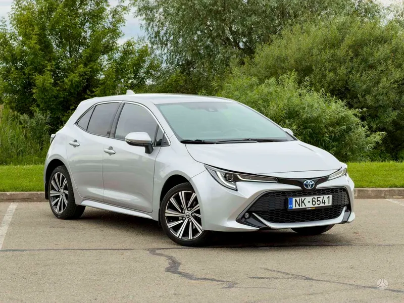 Toyota Corolla - 1